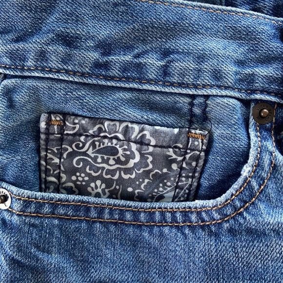 Lucky Brand Distressed Jean Shorts with Bandanna Detail Size 6 - Picture 3 of 3